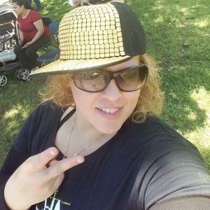 Meet your Posher, Juany